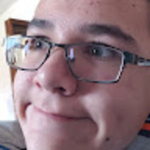 Meet your Posher, Avery